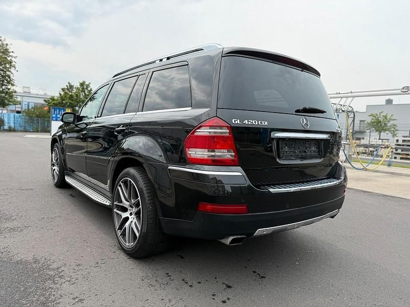 Schwarz Gebraucht 2008 Mercedes GL420 SUV | 10.800 € (Guter Preis) - Bild 1/4