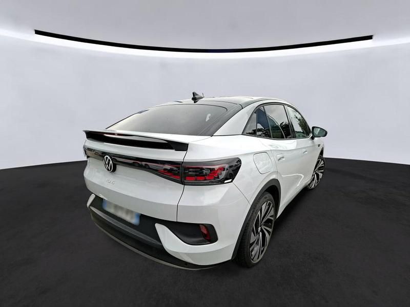 Gebraucht VW ID.5 Pro Performance 150 kW (204 PS) 2023 Gletscherweiß schwarz (metallic) SUV