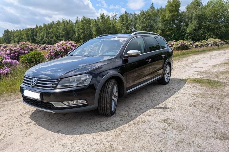 Schwarz Gebraucht 2012 VW Passat Alltrack Kombi | 10.400 € (Guter Preis) - Bild 1/4