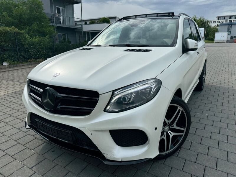 Schwarz Gebraucht 2017 Mercedes GLE350 AMG SUV | 22.980 € - Bild 1/4