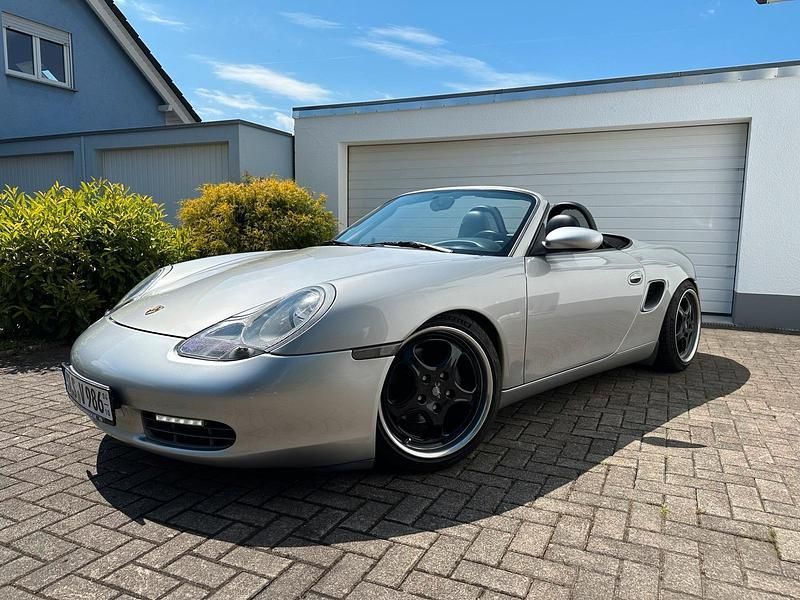 Silber Gebraucht 2001 Porsche 986 Boxster Cabrio | 14.970 € (Fairer Preis) - Bild 1/4