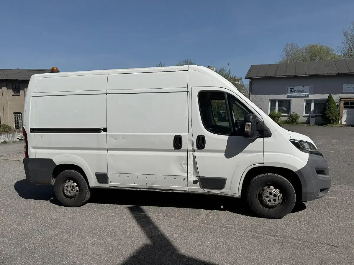 Gebraucht Peugeot Boxer Avantage 131 PS (96 kW) 2015 Weiß Van