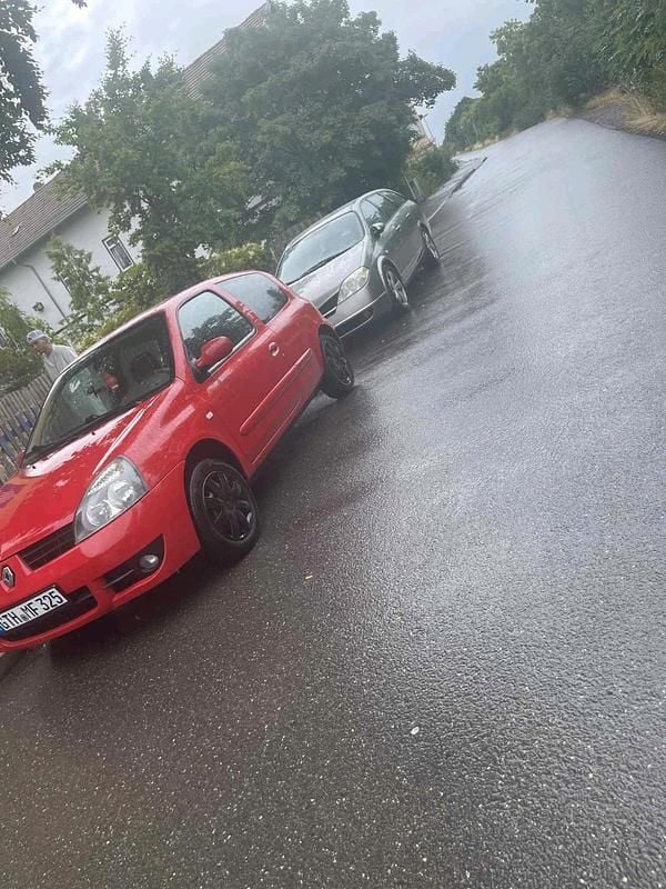 Rot Gebraucht 2007 Renault Clio II Campus Kleinwagen | 1.350 € - Bild 1/4
