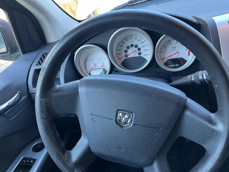 Second-hand Dodge Caliber 154 CP (113 kW) 2010 Argintiu Hatchback