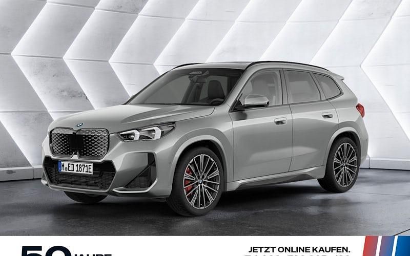 Neu BMW iX1 M Sport 230 kW (313 PS) 2025 Silber SUV