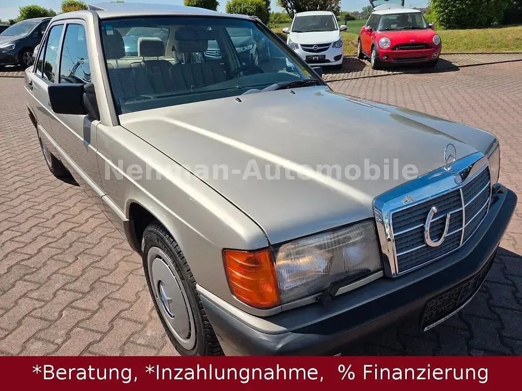 Used Mercedes 190 1992 Brown Sedan