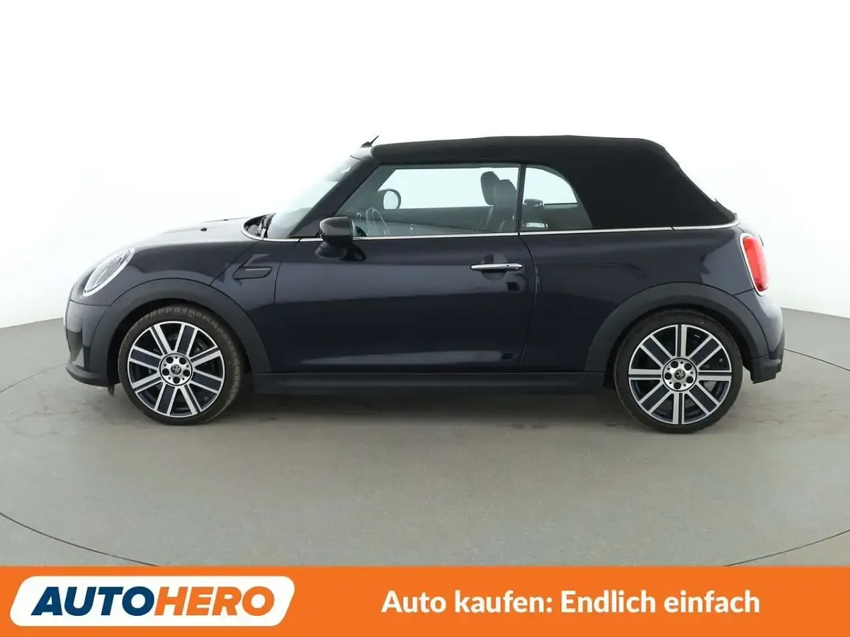 Gebraucht Mini Cooper Cabriolet 136 PS (100 kW) 2024 Enigmatic black Cabrio