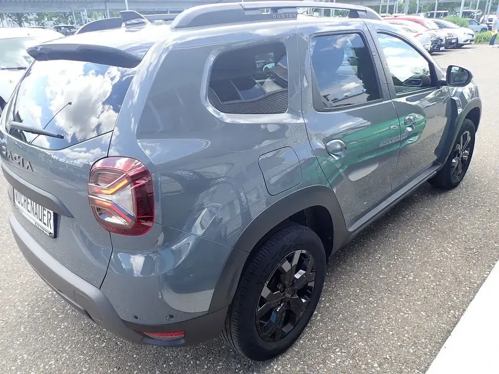 Gebraucht Dacia Duster Extreme 150 PS (110 kW) 2023 Städtisches grau SUV