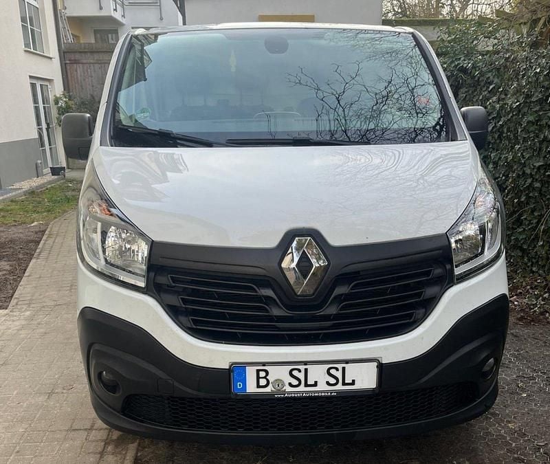 Weiß Gebraucht 2018 Renault Trafic Van / Kleinbus | 7.999 € - Bild 1/4