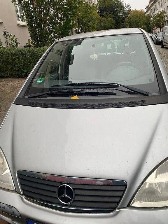 Silber Gebraucht 2002 Mercedes A160 Classic Van / Kleinbus | 999 € (Superpreis) - Bild 1/4