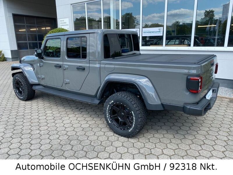 Gebraucht Jeep Gladiator Overland 264 PS (194 kW) 2023 Grau Pickup