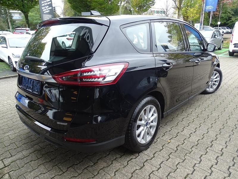 Gebraucht Ford S-MAX Trend 150 PS (110 kW) 2022 Schwarz metallic Van / Kleinbus