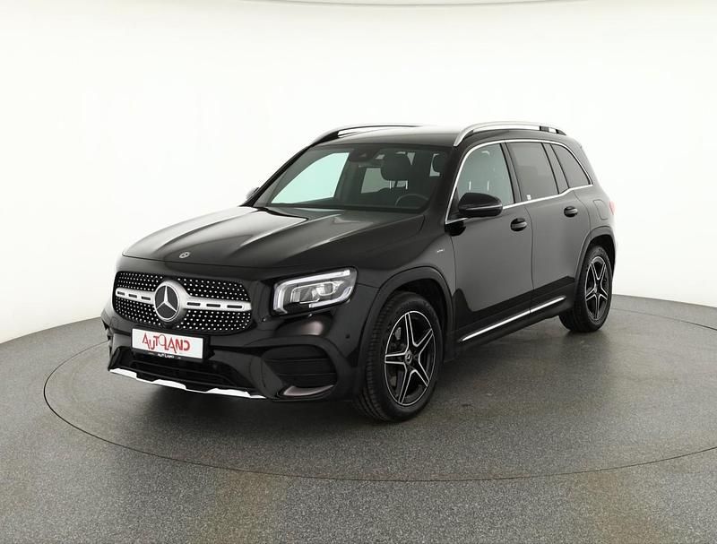 Schwarz Gebraucht 2020 Mercedes GLB200 AMG line SUV | 33.390 € (Etwas zu teuer) - Bild 1/4