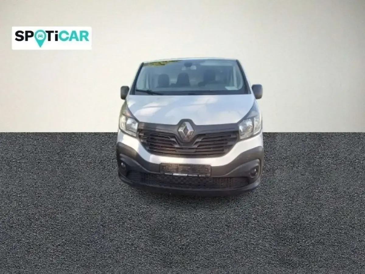 Gebraucht Renault Trafic Komfort 120 PS (88 kW) 2020 Gletscherweiss Van / Kleinbus