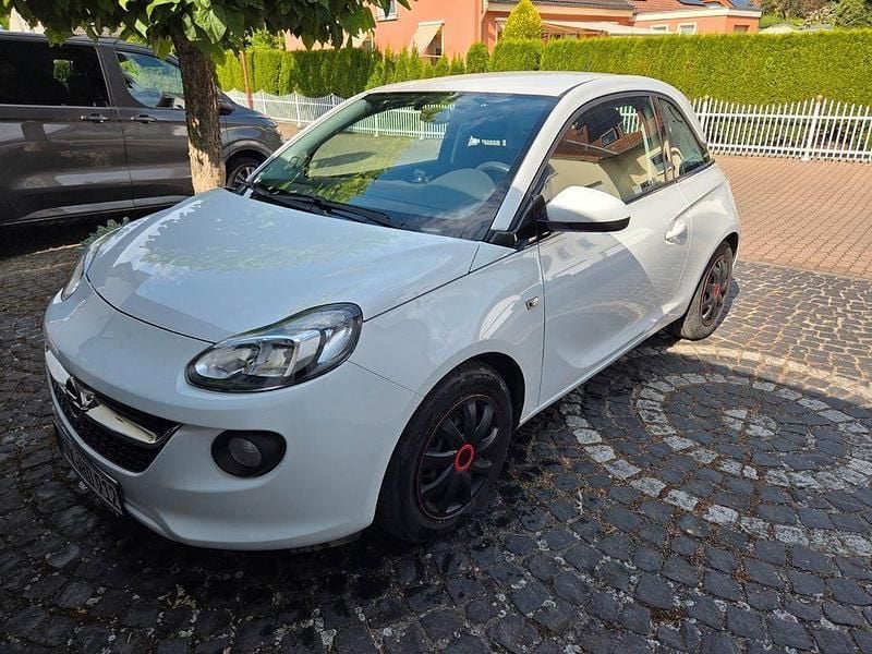 Weiß Gebraucht 2014 Opel Adam Kleinwagen | 4.000 € (Guter Preis) - Bild 1/4
