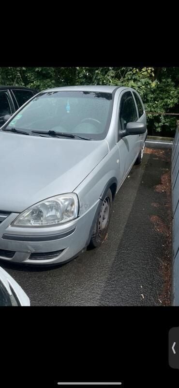 Silber Gebraucht 2004 Opel Corsa Kleinwagen | 650 € - Bild 1/4