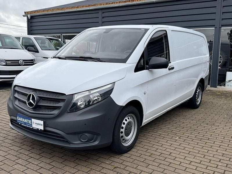 Arktikweiss Gebraucht 2016 Mercedes Vito Kombi | 13.790 € (Superpreis) - Bild 1/4