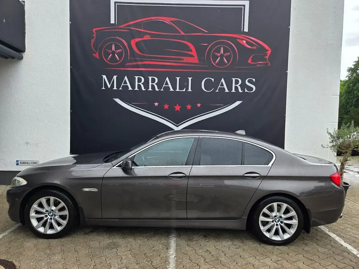 Second-hand BMW 520 184 CP (135 kW) 2012 Maro Berlinǎ
