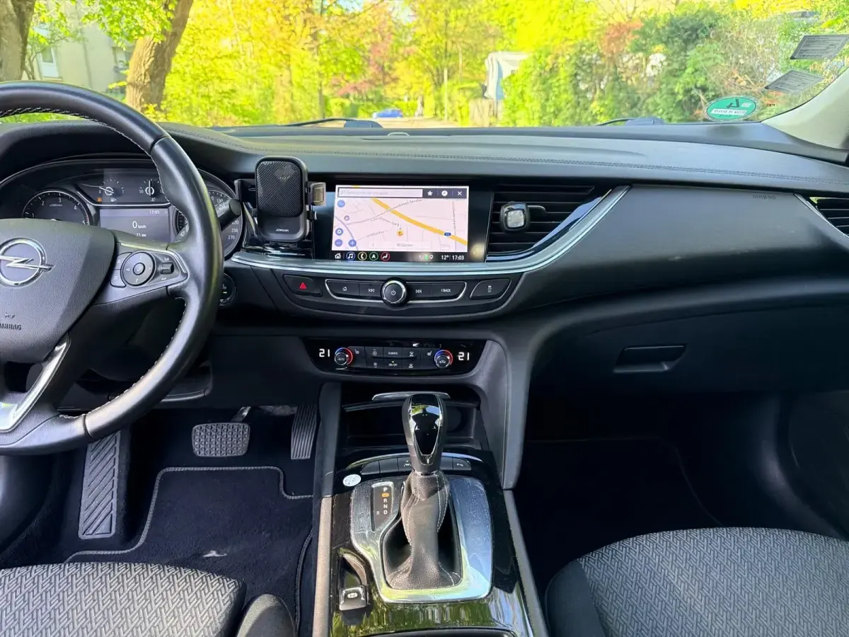 Gebraucht Opel Insignia 136 PS (100 kW) 2018 Weiß Kombi