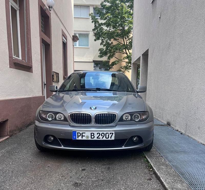 Grau Gebraucht 2006 BMW 320 Shadowline Coupé | 6.490 € (Fairer Preis) - Bild 1/4