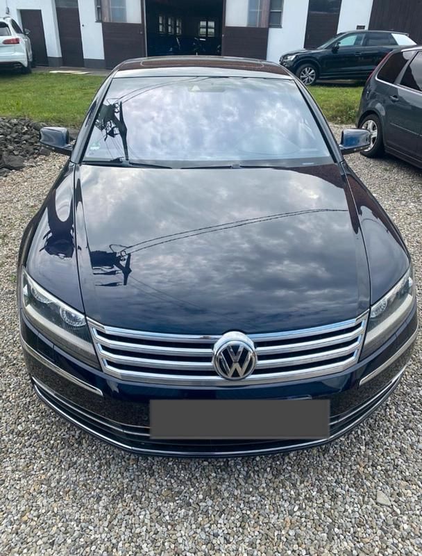 Blau Gebraucht 2014 VW Phaeton Limousine | 8.950 € (Teuer) - Bild 1/4