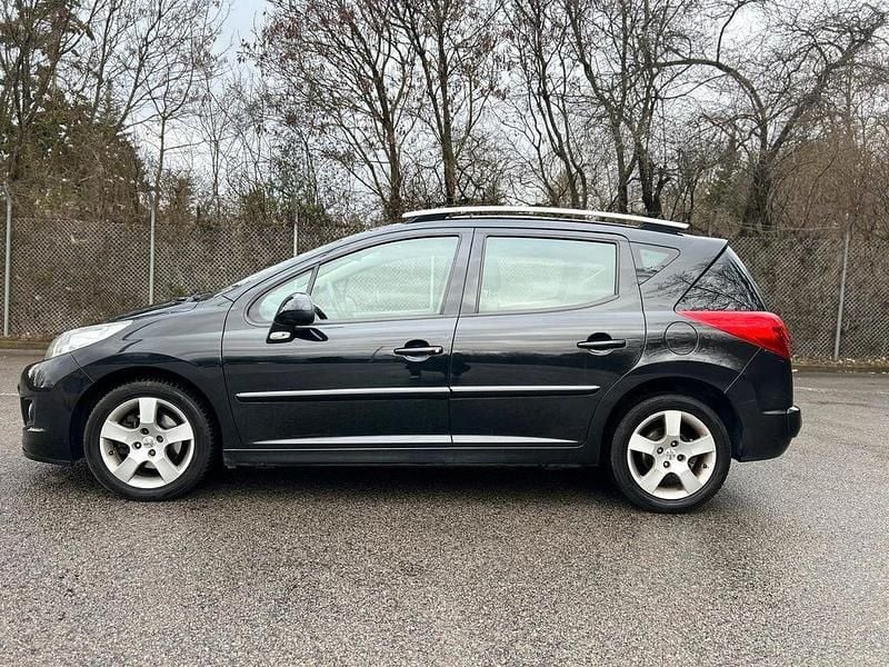 Gebraucht Peugeot 207 Premium 120 PS (88 kW) 2012 Kombi