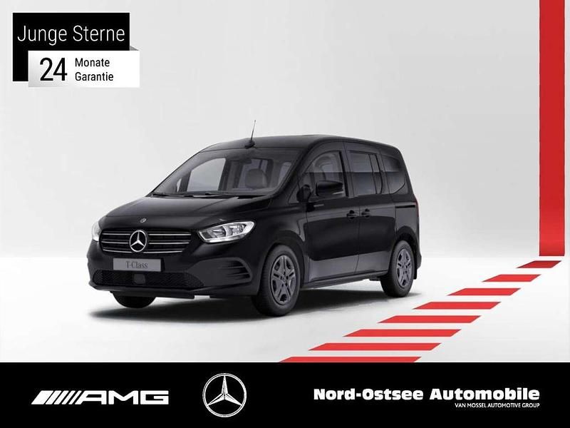 Loparitschwarz metallic Gebraucht 2024 Mercedes T180 Style Van / Kleinbus | 28.490 € (Etwas zu teuer) - Bild 1/3