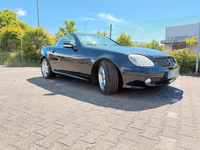 Second-hand Mercedes SLK200 2003 Negru Cabrio