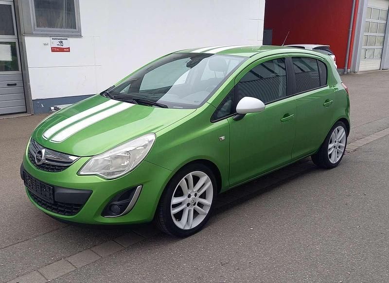 Gebraucht Opel Corsa Color Edition 87 PS (63 kW) 2011 Apfelgruen p2 Kleinwagen