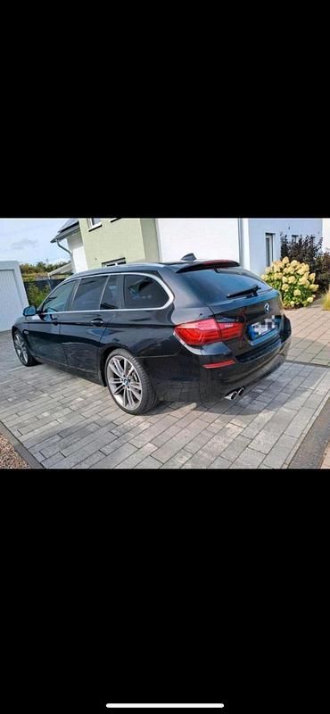 Gebraucht BMW 518 150 PS (110 kW) 2014 Schwarz Kombi