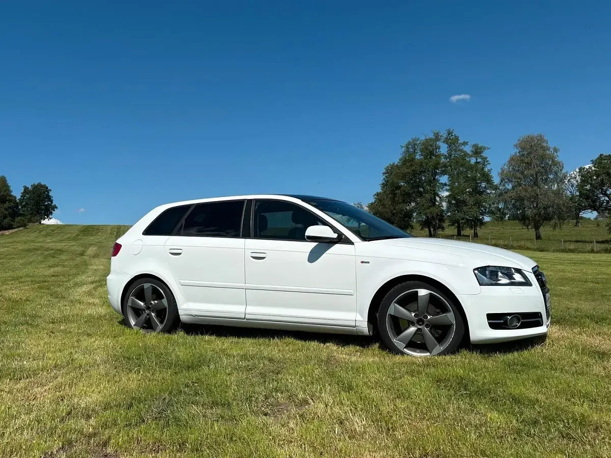 Gebraucht Audi A3 Sportback S-Line 170 PS (125 kW) 2012 Weiß Kleinwagen