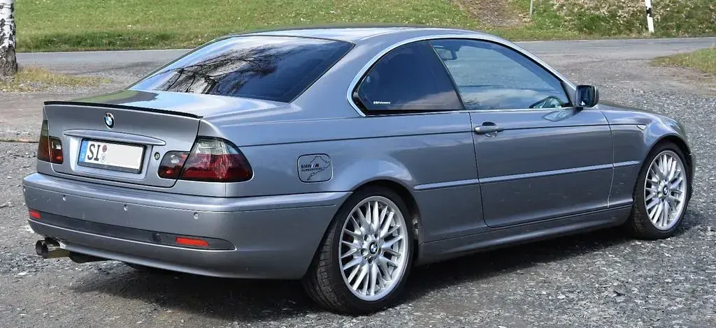 Używany BMW 320 Performance 170 KM (125 kW) 2003 Szary Coupe