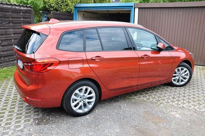 Gebraucht BMW 218 Gran Tourer Advantage 150 PS (110 kW) 2019 Orange Van / Kleinbus