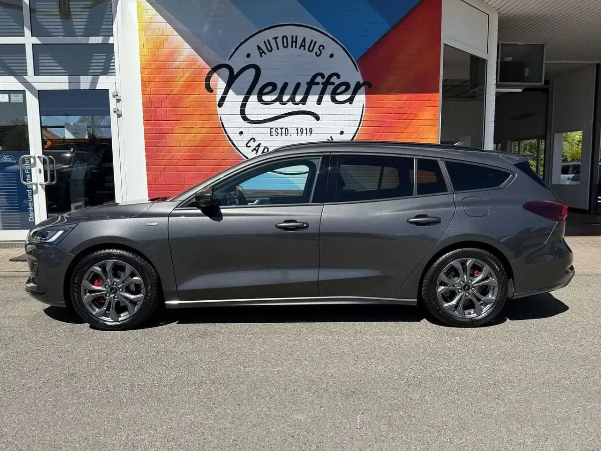Usata Ford Focus ST-Line 155 CV (114 kW) 2024 Grigio Station wagon