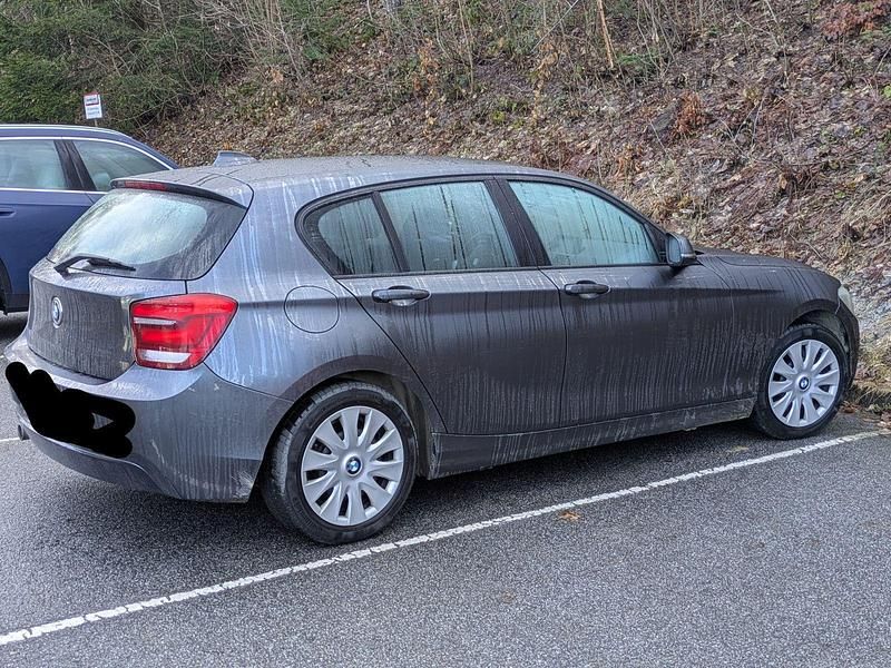 Second-hand BMW 118 143 CP (105 kW) 2012 Gri Hatchback