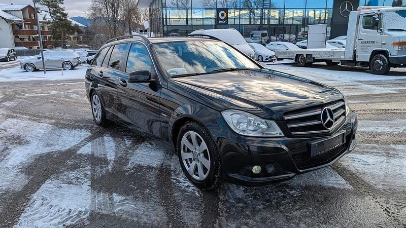 Schwarz Gebraucht 2012 Mercedes C200 Limousine | 5.400 € (Superpreis) - Bild 1/4