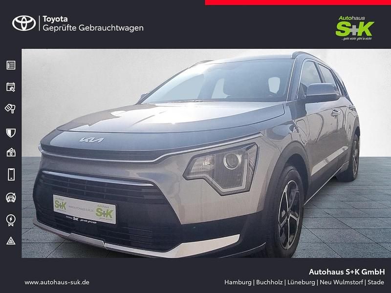 (klg) steel grey (grau) Gebraucht 2023 Kia Niro Edition 7 SUV | 29.480 € (Guter Preis) - Bild 1/4