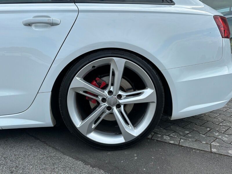 Gebraucht Audi A6 Competition 326 PS (239 kW) 2015 Weiß (gletscherweiß metallic) Kombi