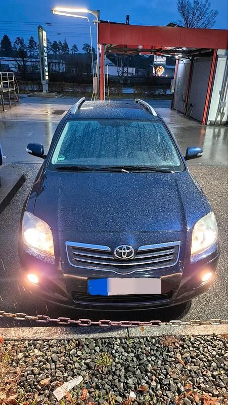 Gebraucht Toyota Avensis 177 PS (130 kW) 2006 Blau Kombi