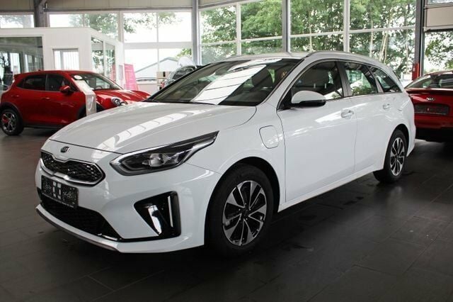 Weiß Gebraucht 2021 Kia Ceed Kleinwagen | 20.890 € (Guter Preis) - Bild 1/2
