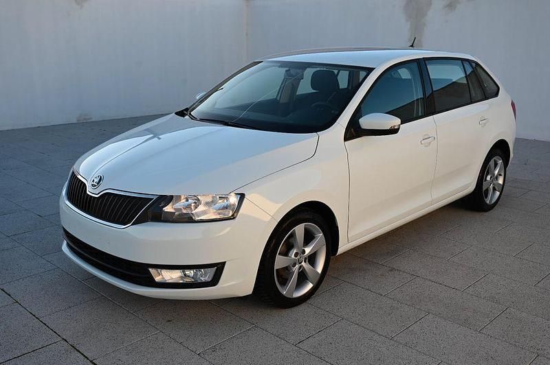 Gebraucht Skoda Rapid Cool Edition 90 PS (66 kW) 2018 Weiß Limousine