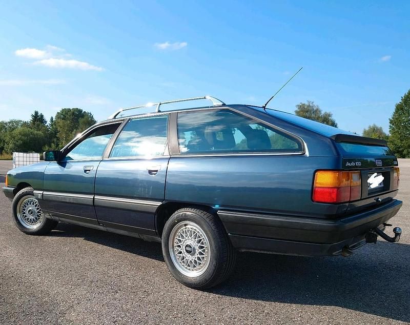 Blau Gebraucht 1989 Audi 100 Kombi | 6.200 € - Bild 1/4