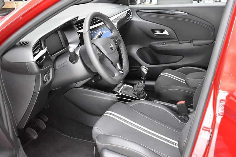 Gebraucht Opel Corsa 101 PS (74 kW) 2024 Rot kardio rot met. Limousine