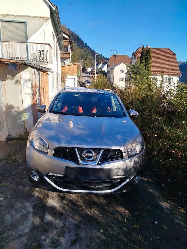 Silber Gebraucht 2011 Nissan Qashqai SUV | 6.200 € - Bild 1/4