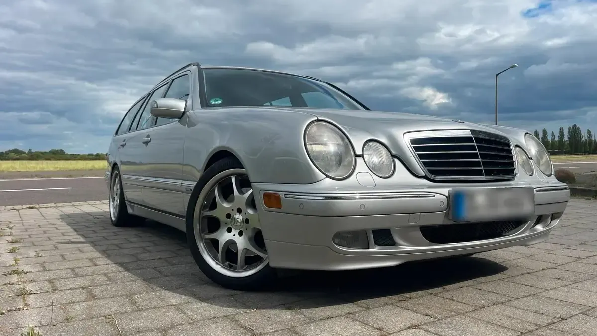 Gebraucht Mercedes E430 279 PS (205 kW) 1999 Silber Limousine