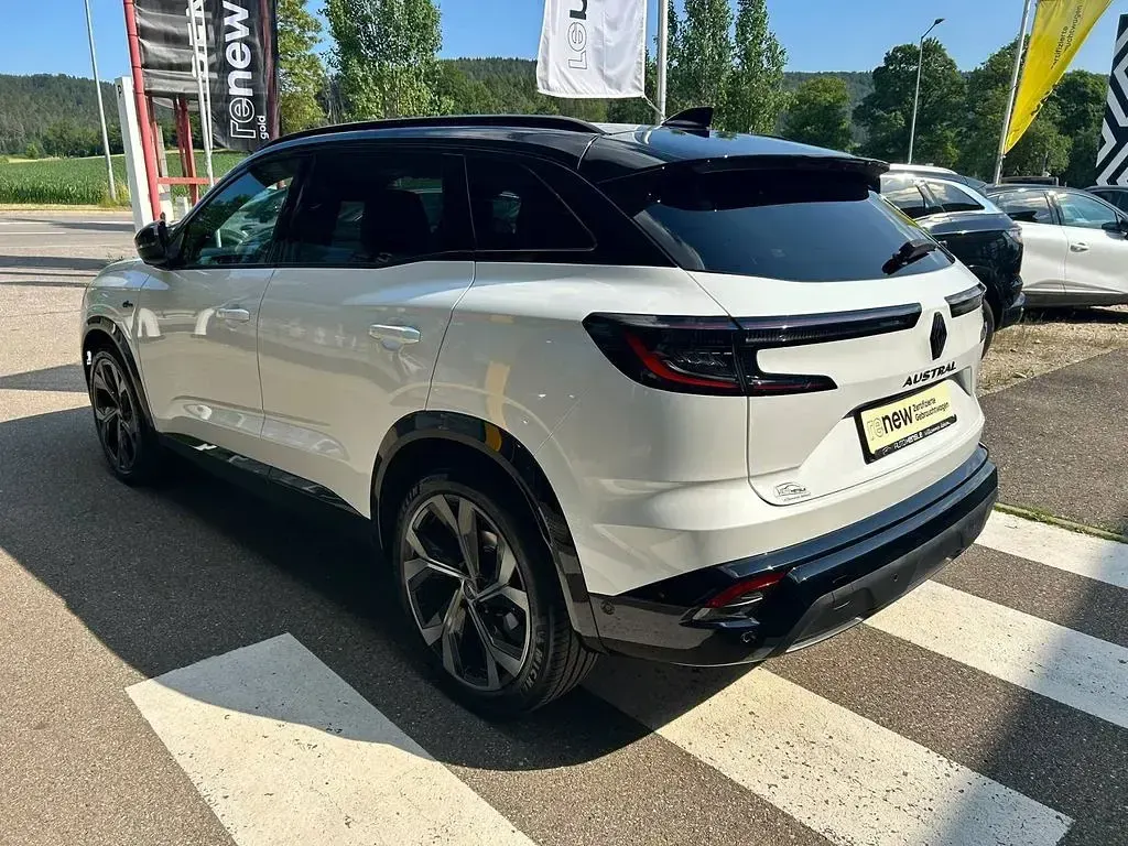 Gebraucht Renault Austral Esprit Alpine 158 PS (116 kW) 2023 Perlmuttweiß+blackpearlschw SUV