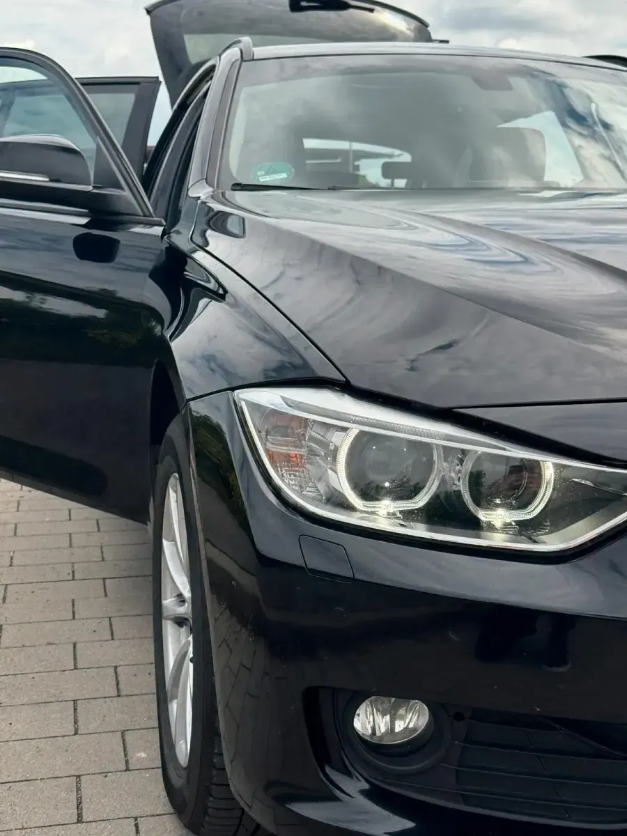 Gebraucht BMW 318 2015 Schwarz Kombi