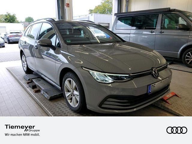 Grau Gebraucht 2022 VW Golf VIII Life Kombi | 21.950 € (Guter Preis) - Bild 1/2