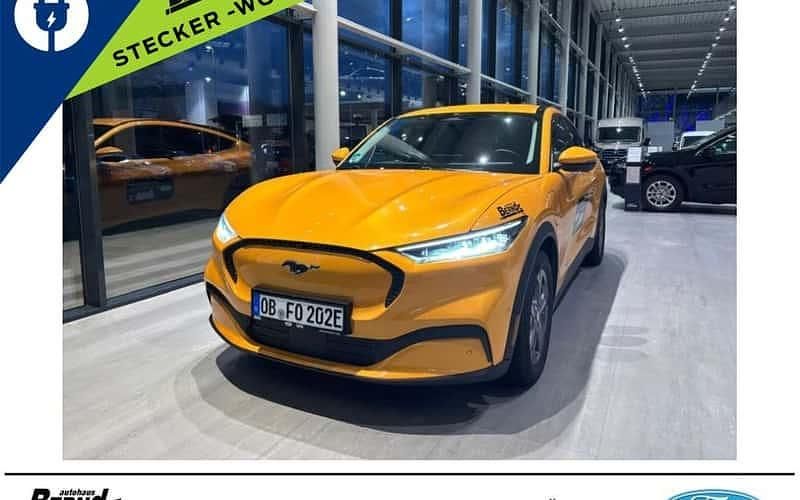 Orange Gebraucht 2022 Ford Mustang Mach-E Standard Range SUV | 38.668 € (Teuer) - Bild 1/4