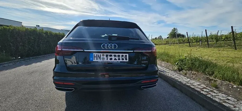 Gebraucht Audi A4 Advanced 190 PS (139 kW) 2020 Schwarz Kombi